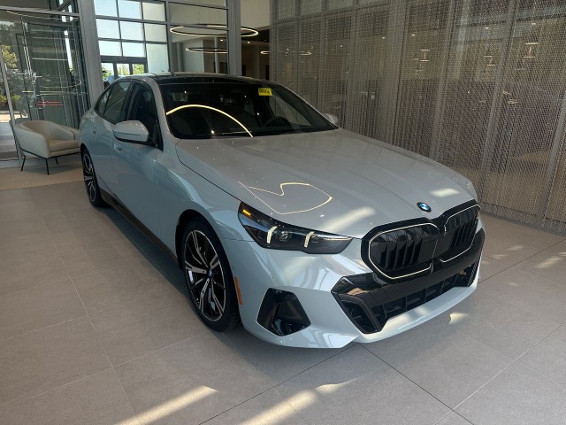 2026 BMW 5 Series 530i xDrive