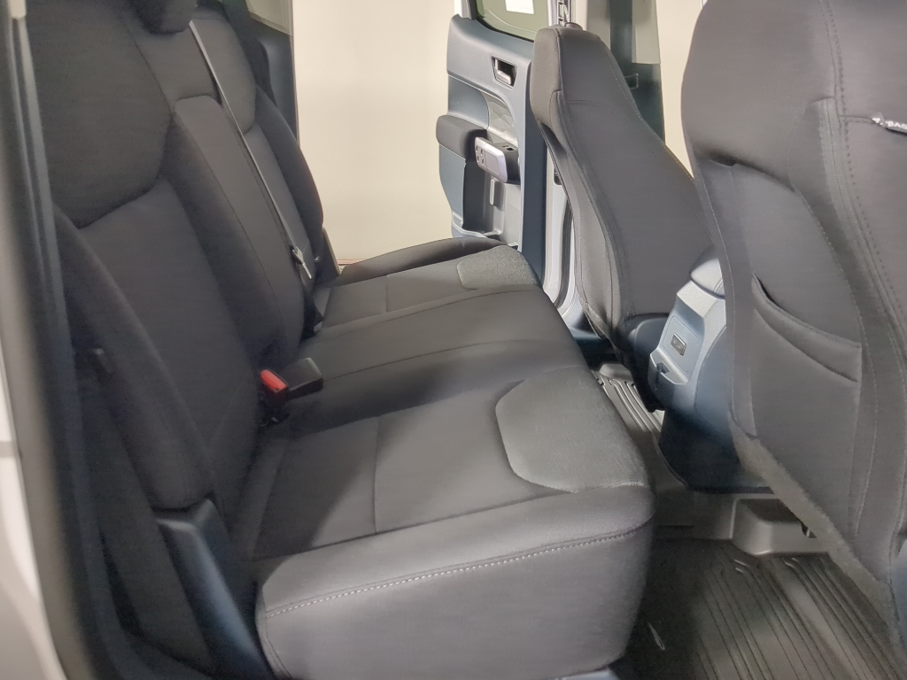 2025 Ford Maverick XL photo 14