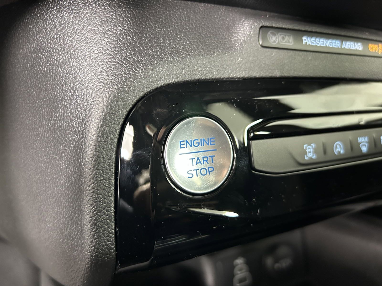 2025 Ford Escape ST-Line photo 24