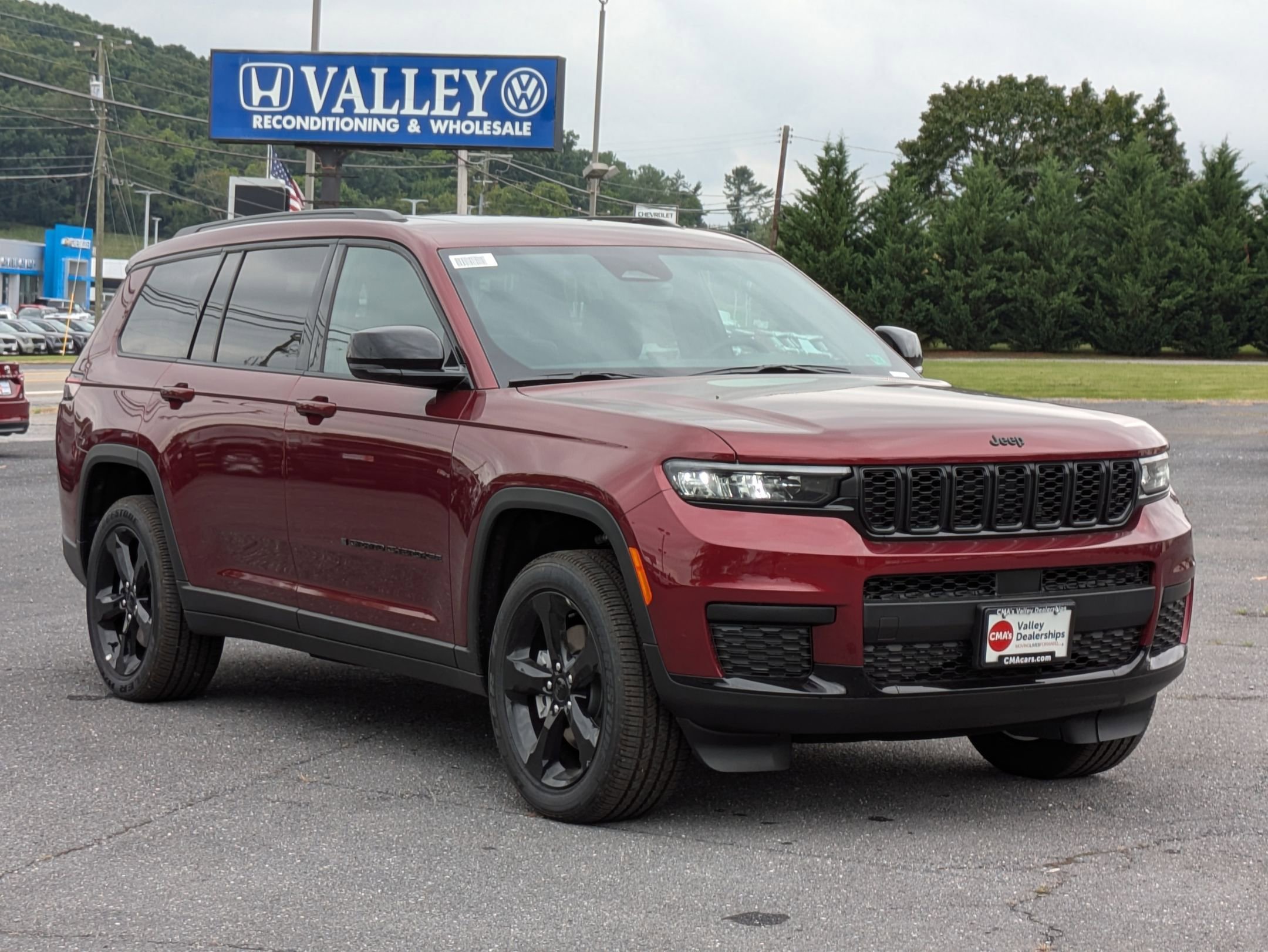 2025 Jeep Grand Cherokee Altitude X photo 2