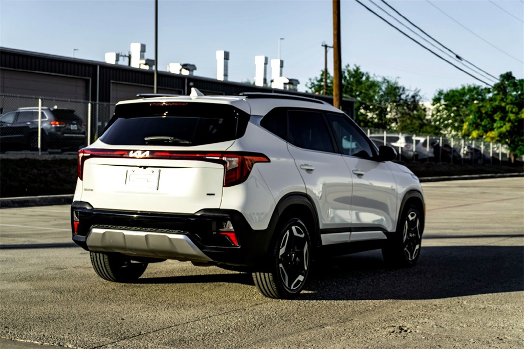 2024 Kia Seltos SX photo 4