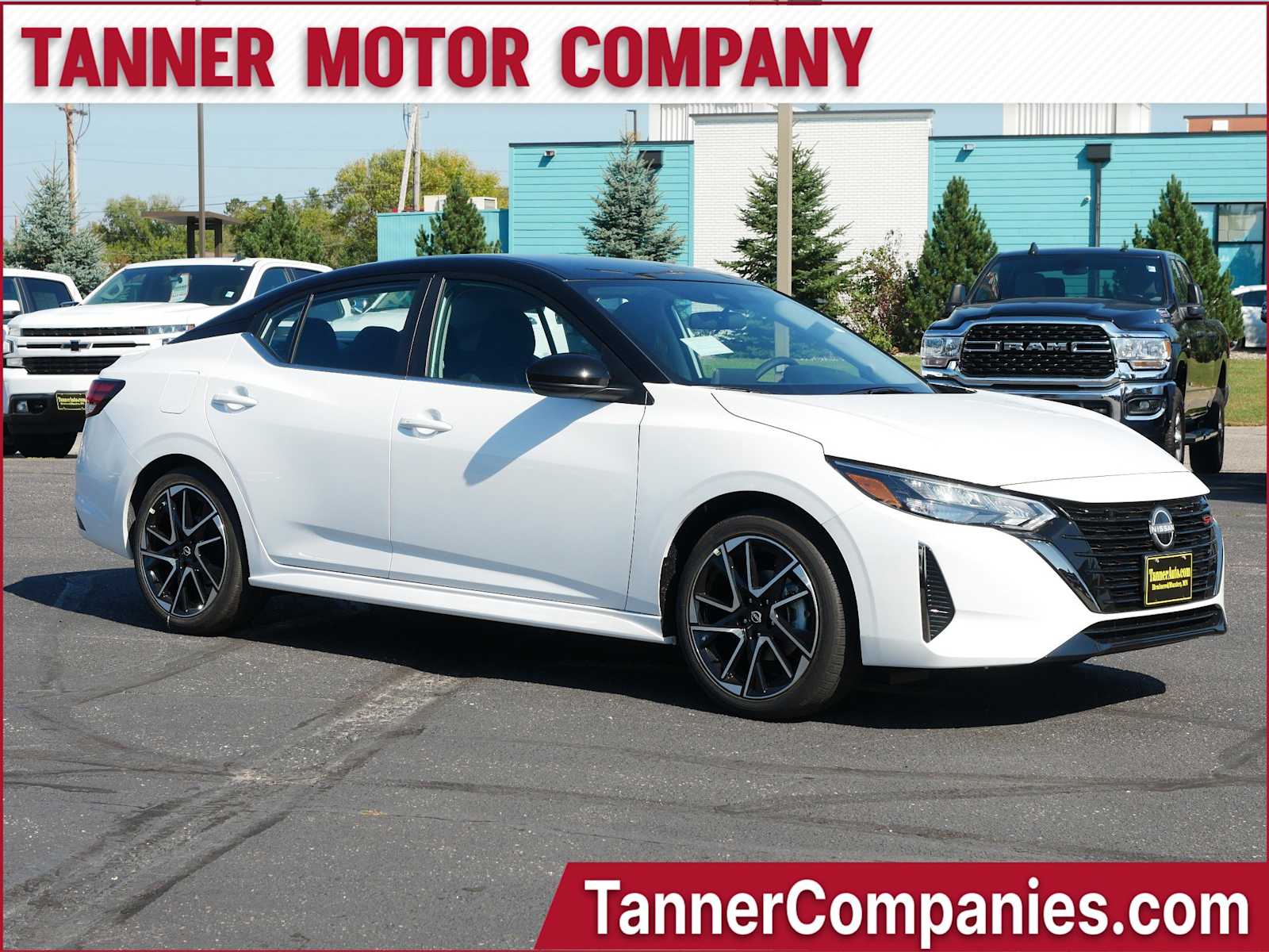 2025 Nissan Sentra SR's photo