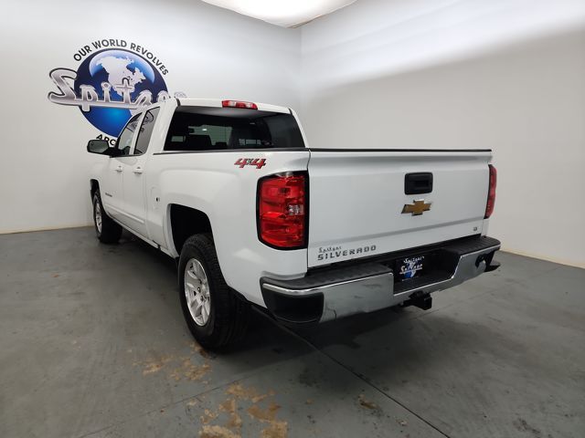 2018 Chevrolet Silverado 1500 LT photo 3