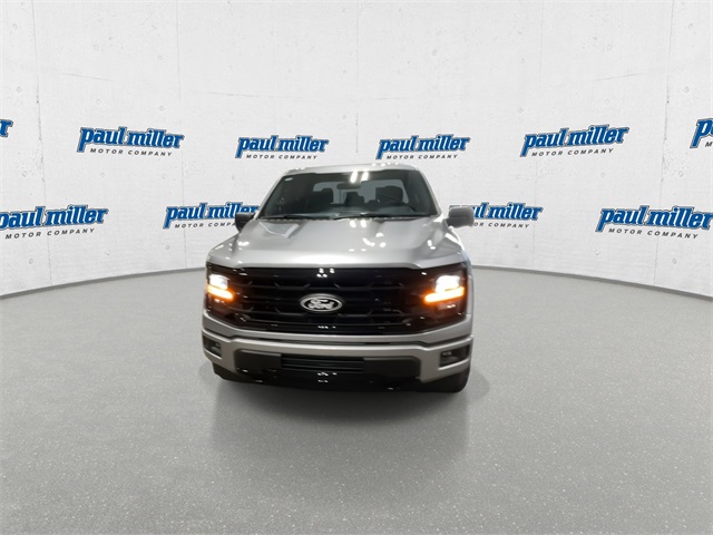 2025 Ford F-150 XLT photo 4