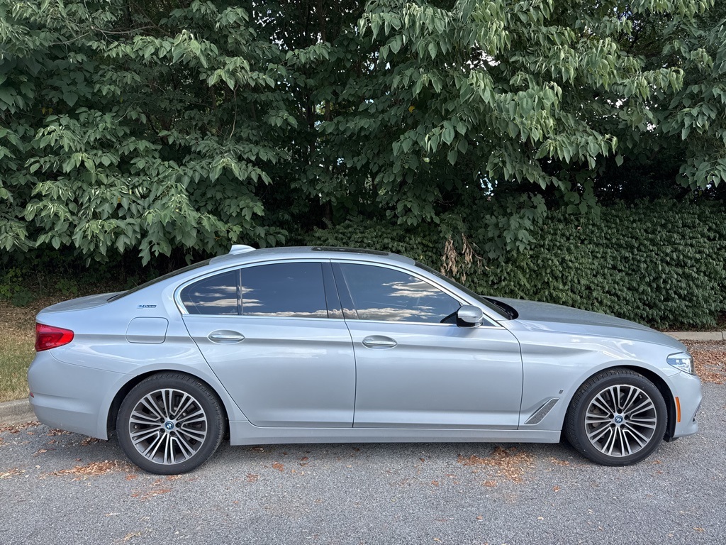 2018 Bmw 530e xDrive Sedan photo 2