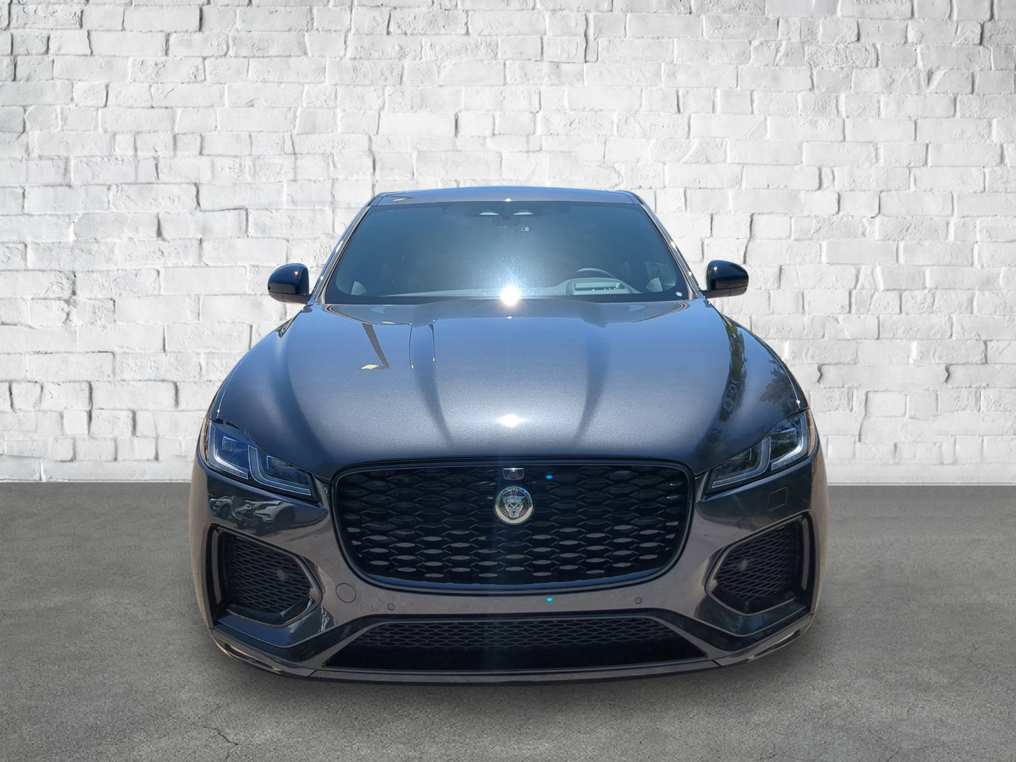 2026 Jaguar F-PACE P400 R-Dynamic S photo 2