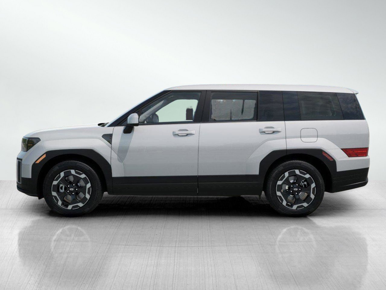 2026 Hyundai Santa Fe SE photo 3