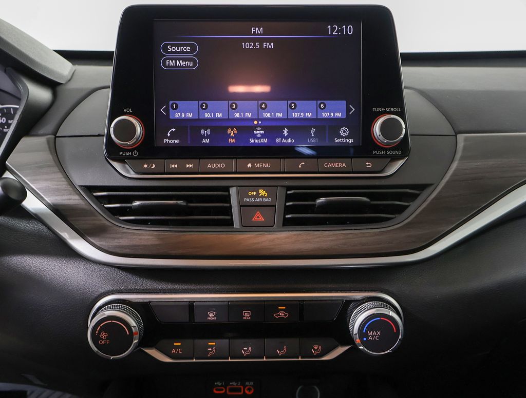 2024 Nissan Altima 2.5 SV photo 11