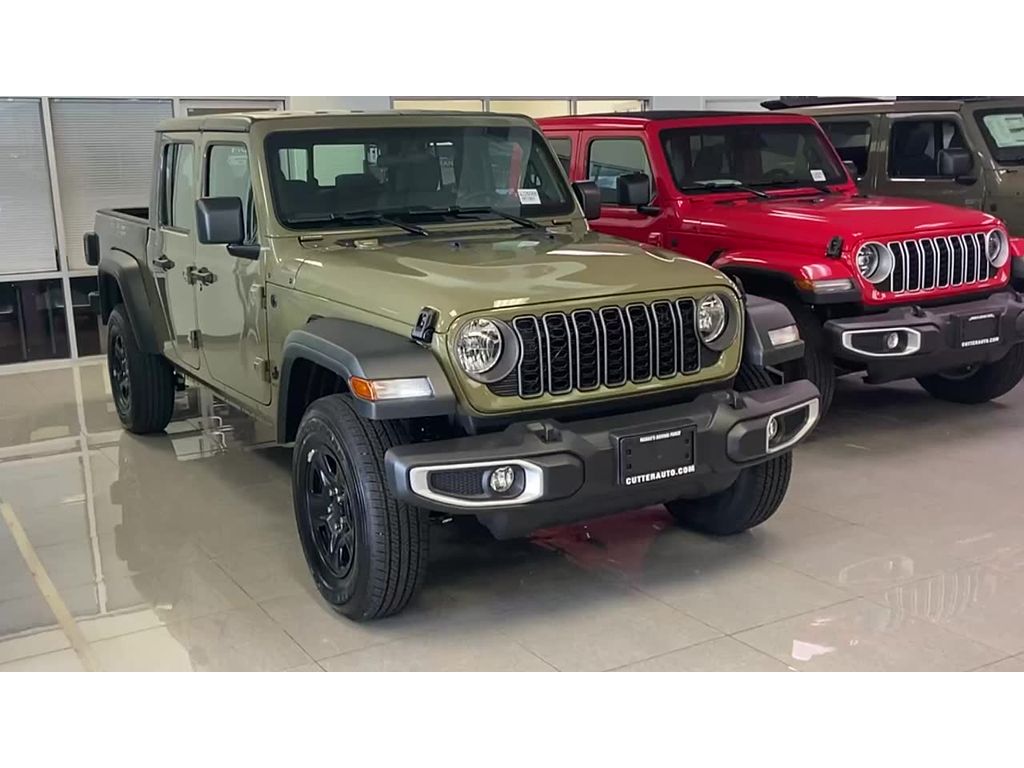 2026 Jeep Gladiator Sport's photo