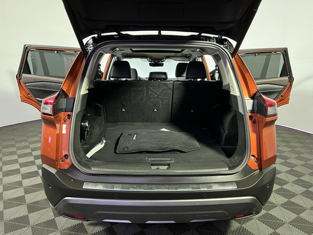 2022 Nissan Rogue SL photo 24