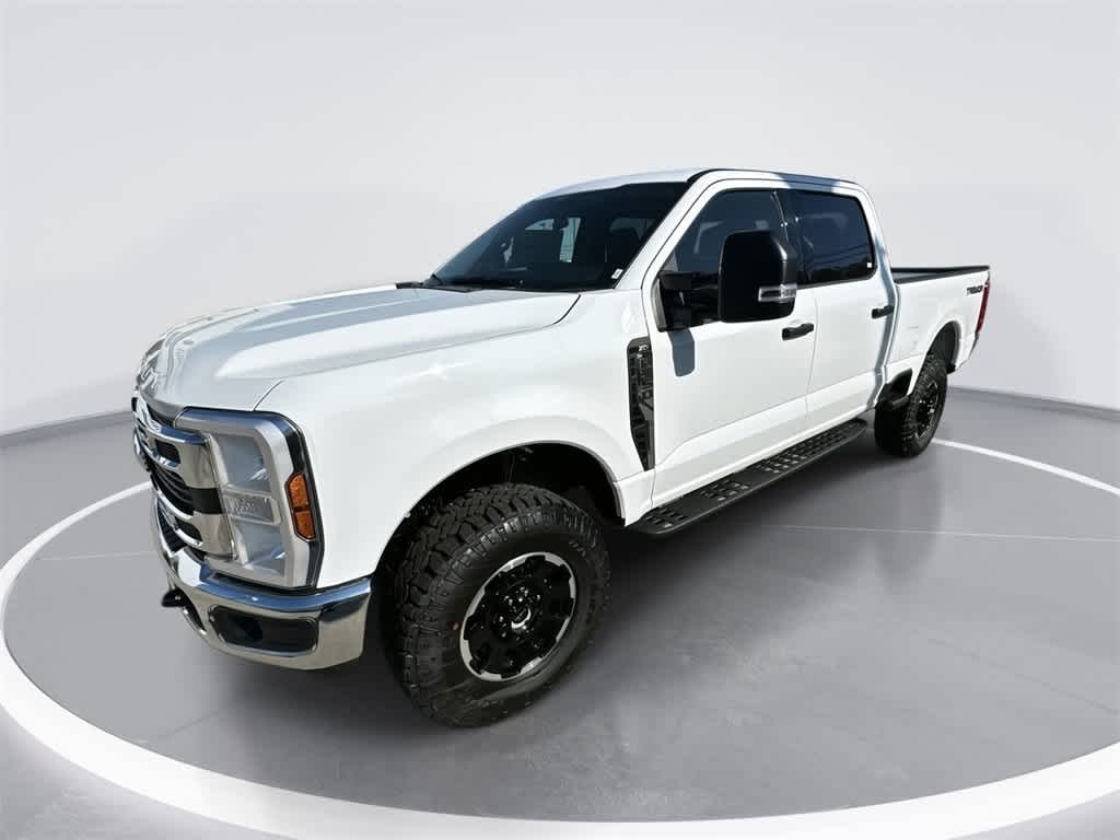 2025 Ford F-350 XLT photo 24