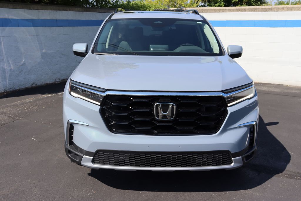 2025 Honda Pilot Touring photo 7
