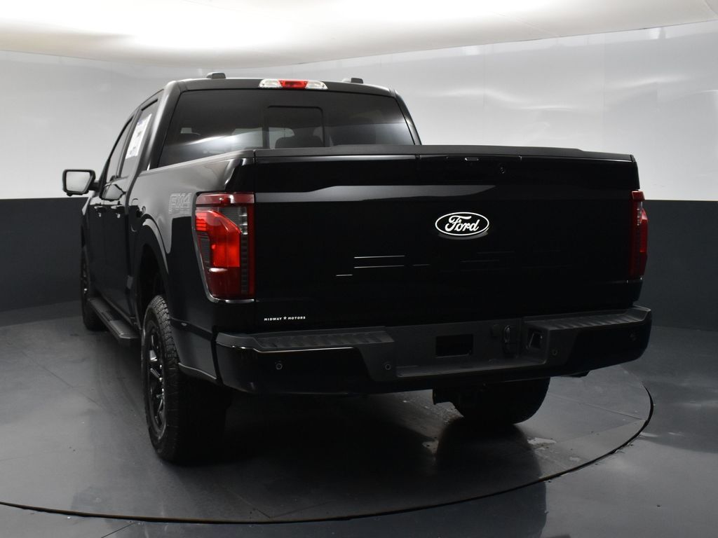 2025 Ford F-150 XLT photo 3