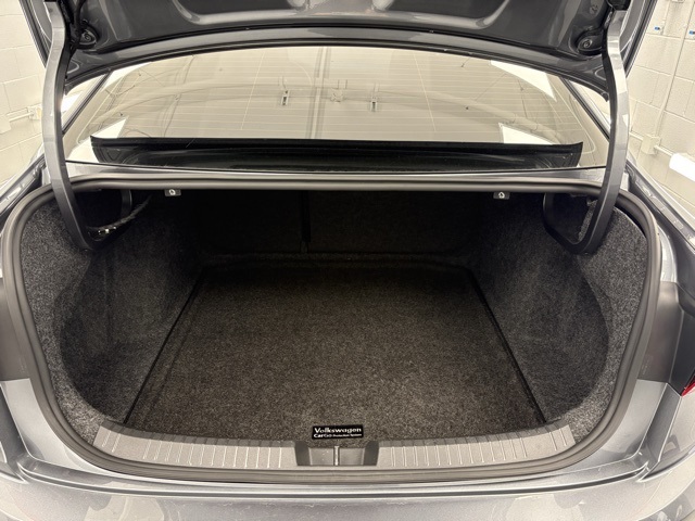 2021 Volkswagen Jetta SEL photo 25