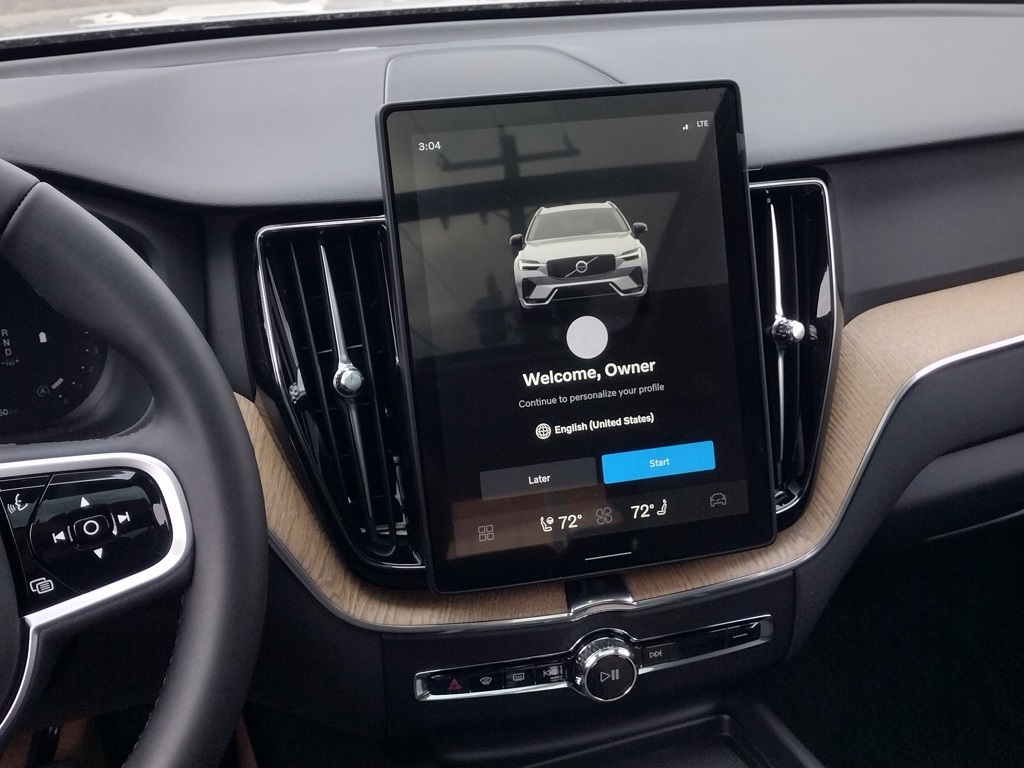 2026 VOLVO XC60 - Image 25