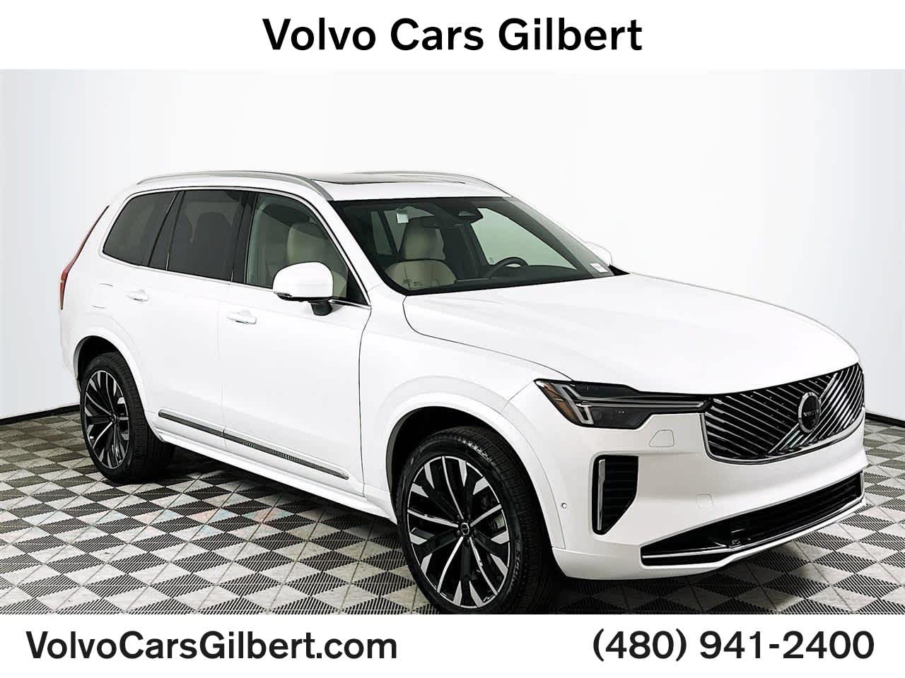 2025 Volvo XC90 Plus's photo