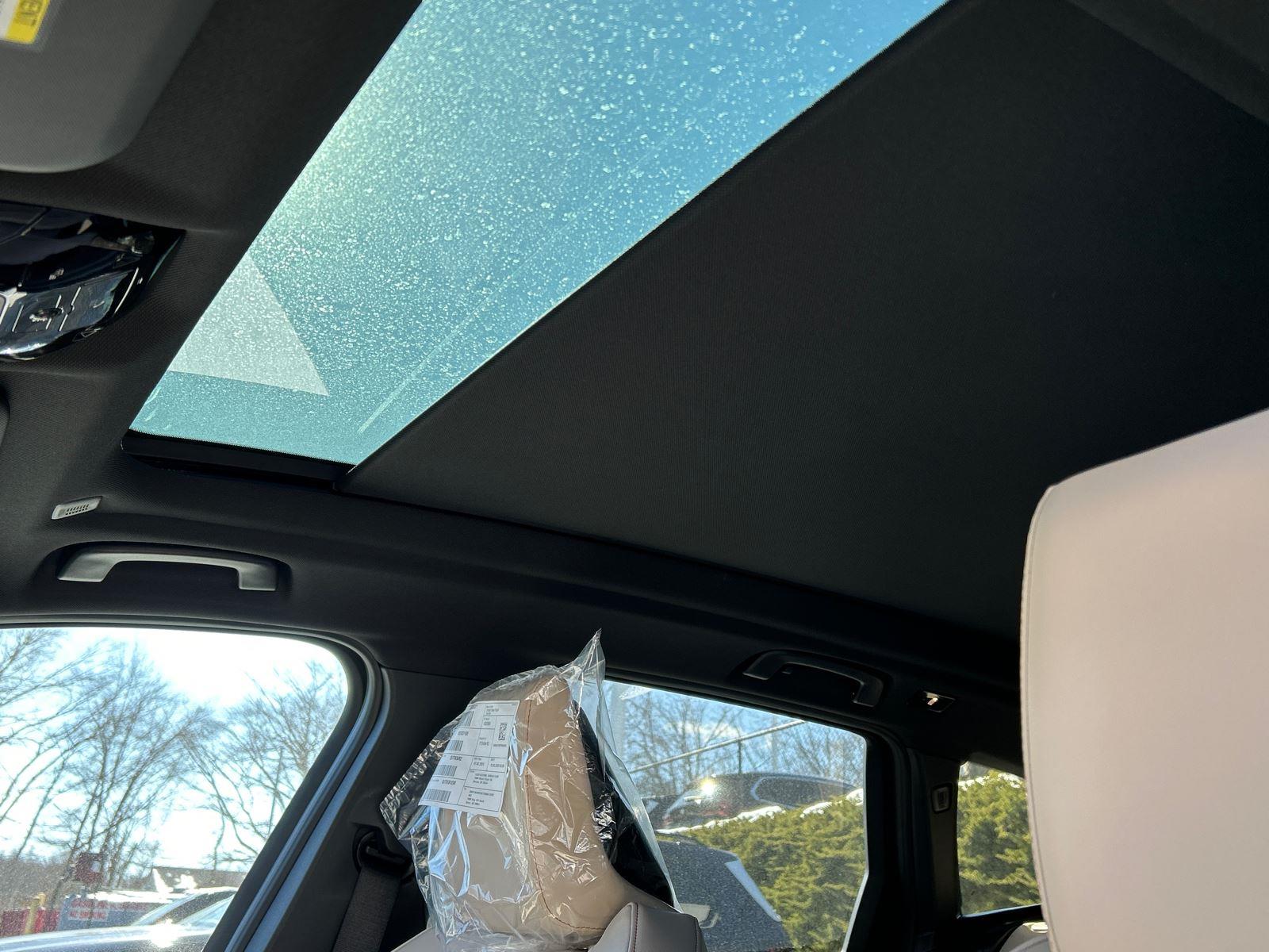 New 2025 Tanzanite Blue II Metallic BMW 30 xDrive image 19