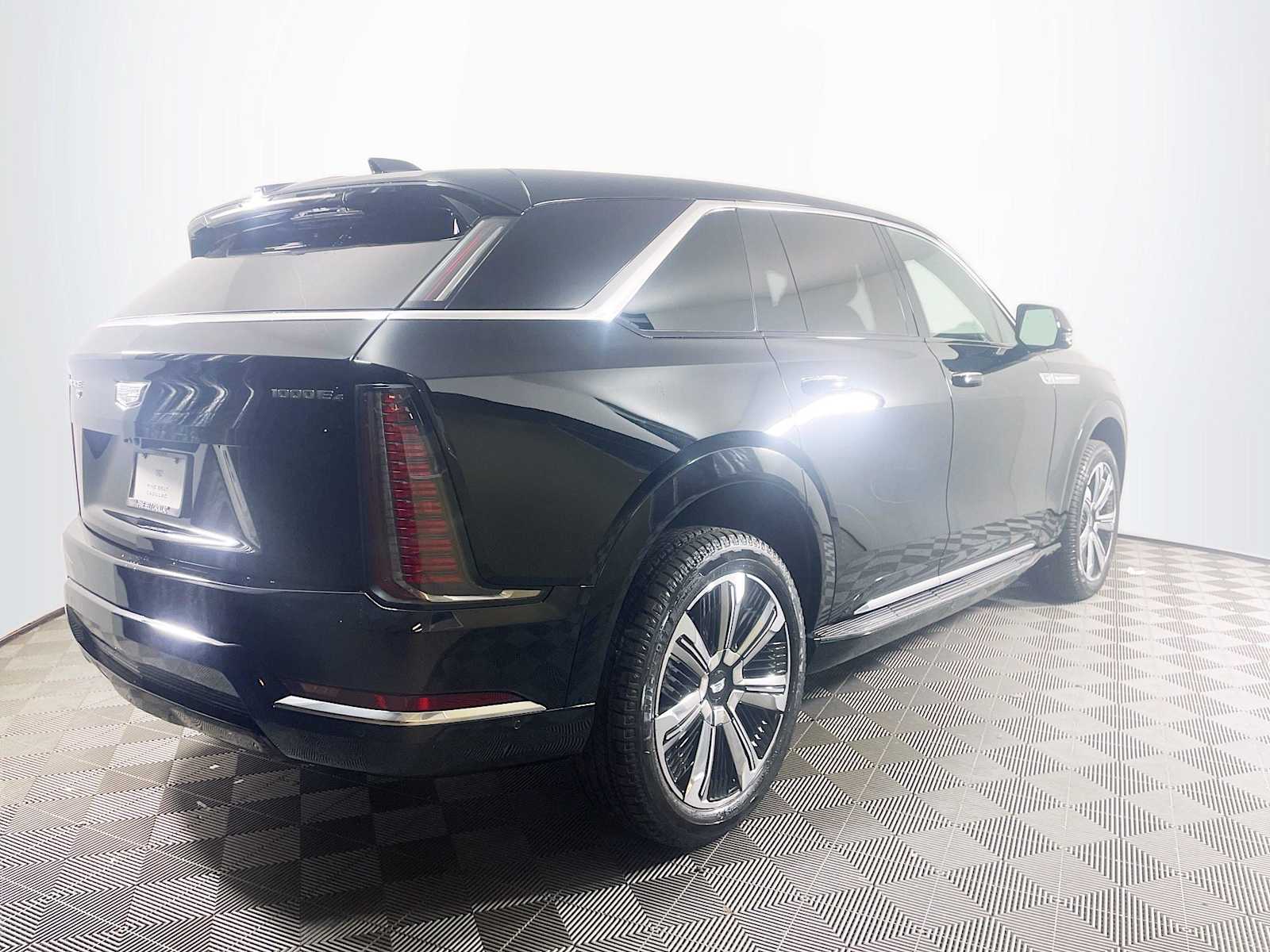 2026 Cadillac Escalade IQ Luxury photo 2