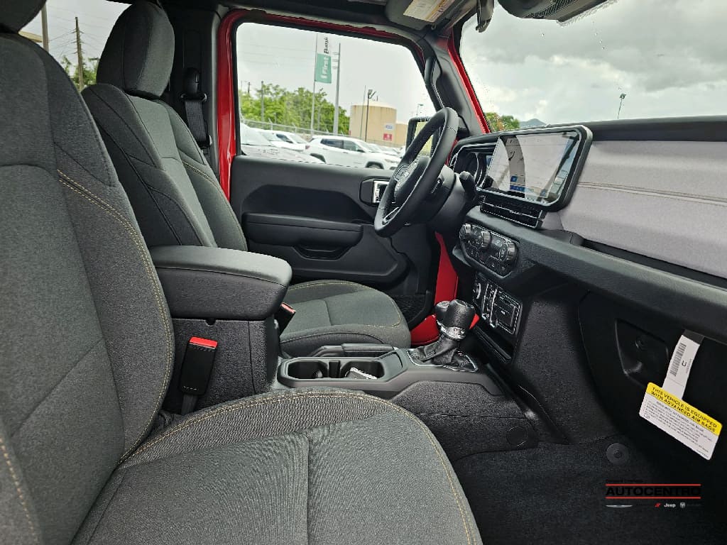 2025 Jeep Gladiator Sport photo 4