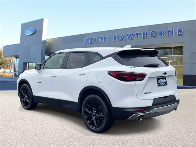 2023 Chevrolet Blazer 2LT photo 2