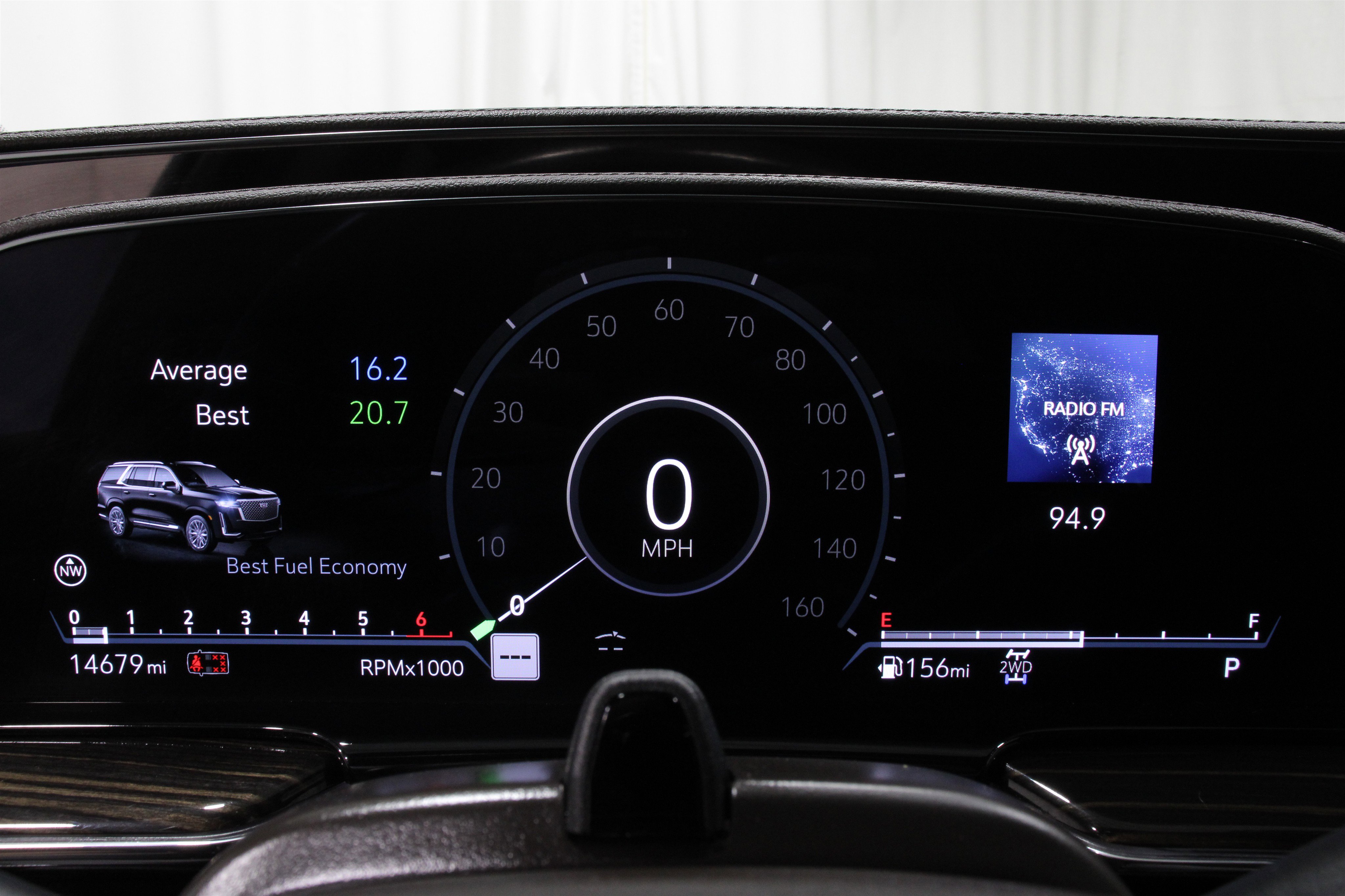 2024 Cadillac Escalade Sport photo 2