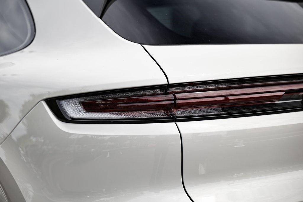 2026 Porsche Cayenne photo 15