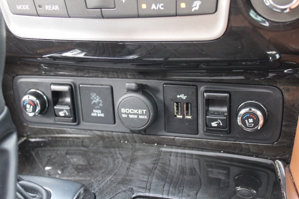 2019 Infiniti QX80 Luxe photo 19