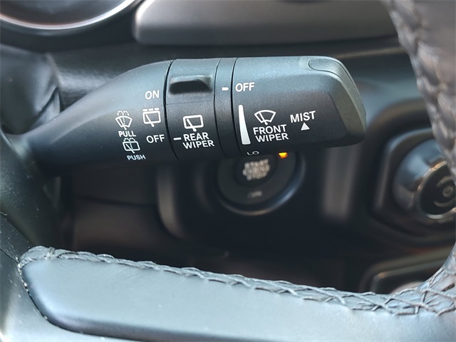 2023 Jeep Wrangler Willys photo 22