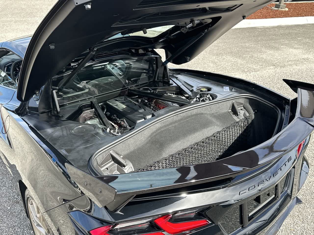 2024 Chevrolet Corvette Stingray 2LT photo 7