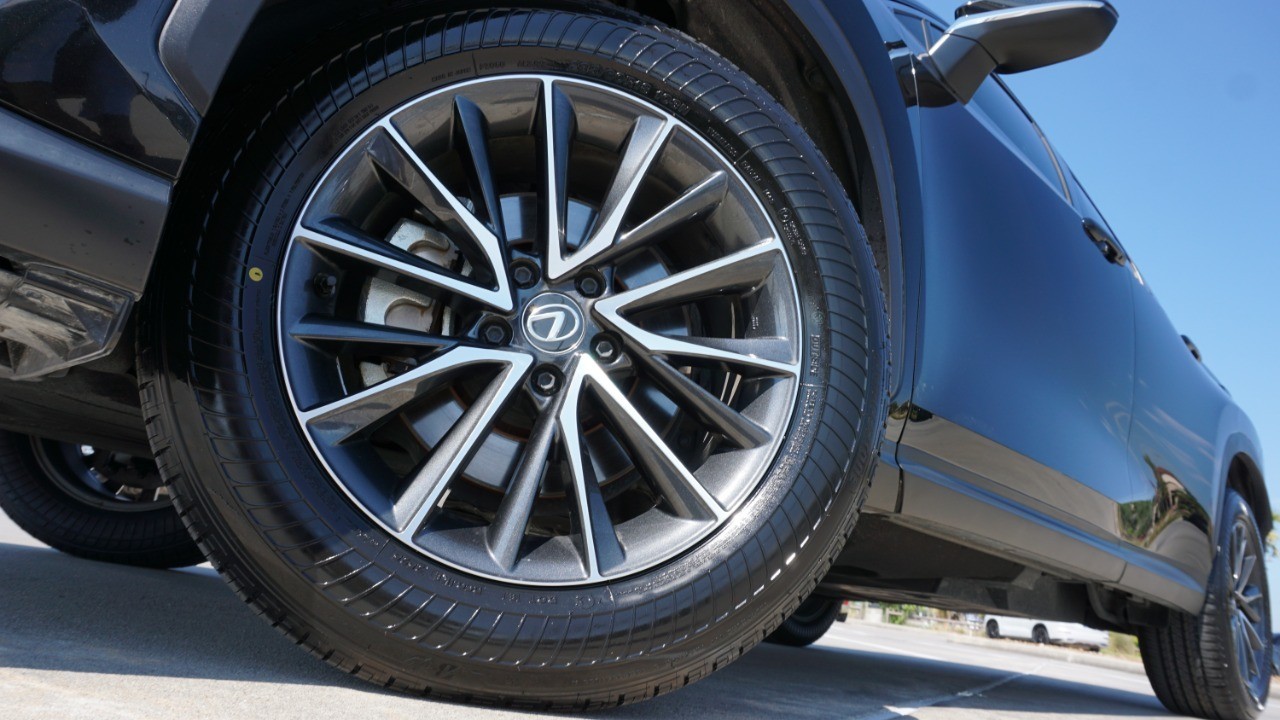 2024 Lexus NX 250 Premium photo 9