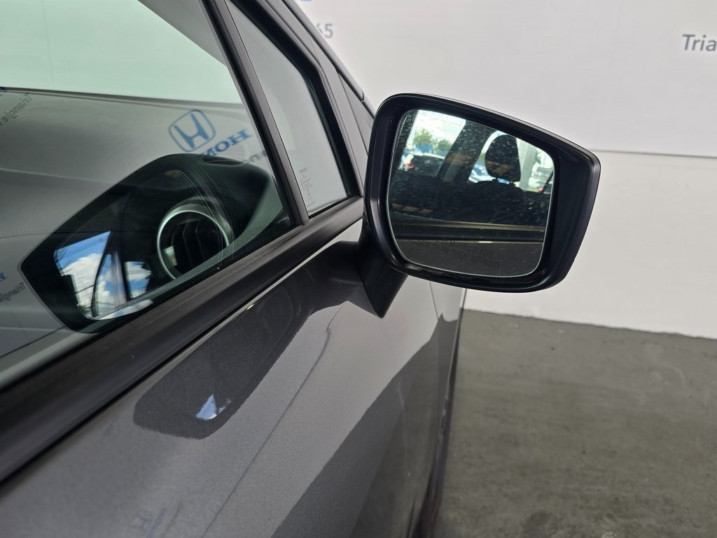 2023 Nissan Versa S photo 30