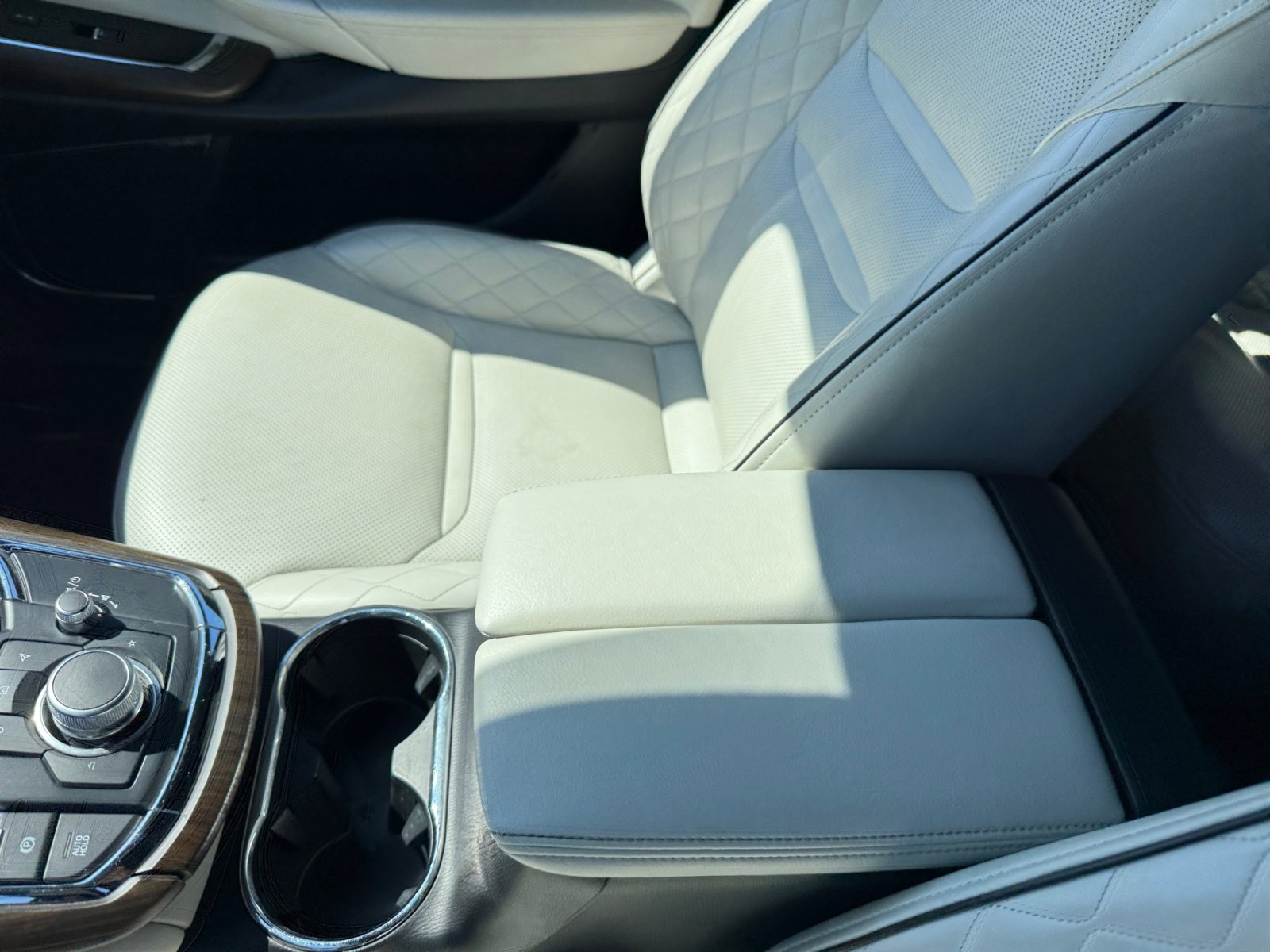 2023 Mazda CX-9 Signature photo 14