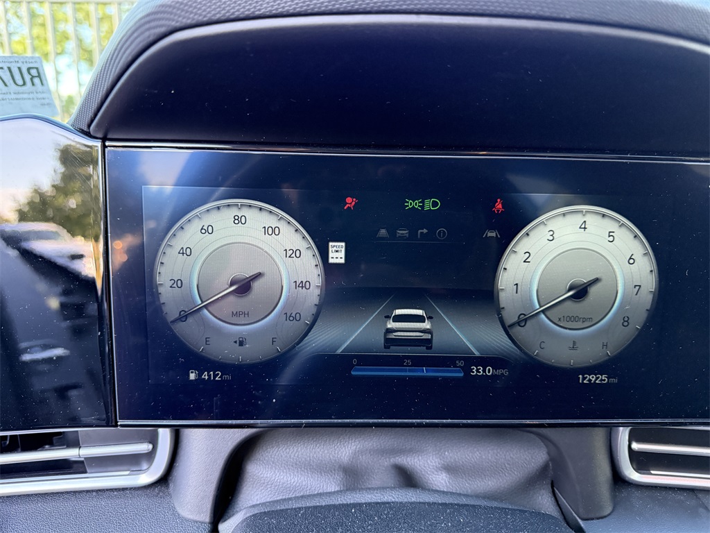 2024 Hyundai Elantra SEL Convenience photo 4