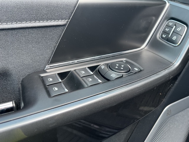 2022 Ford F-150 Lariat photo 26