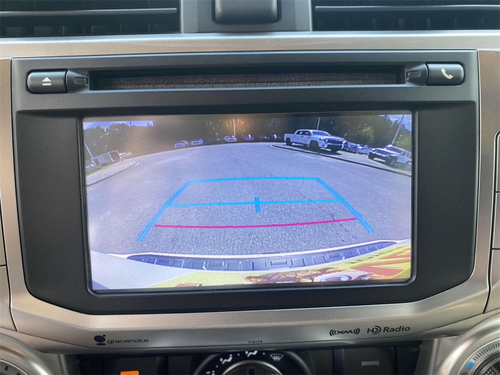 2018 Toyota 4Runner SR5 photo 17