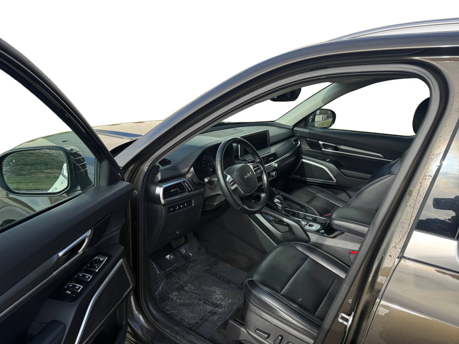 Used 2022 Kia Telluride S with VIN 5XYP6DHC3NG206322 for sale in Kansas City