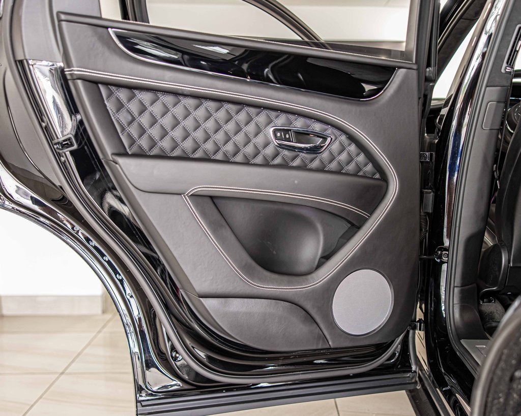 2022 BENTLEY BENTAYGA - Image 39