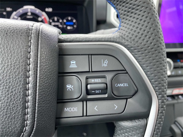 2025 Toyota Tundra Platinum CrewMax photo 15