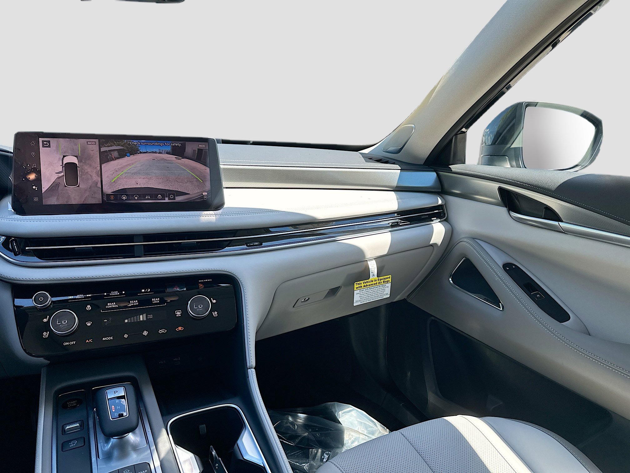 2026 Infiniti QX60 Luxe photo 18