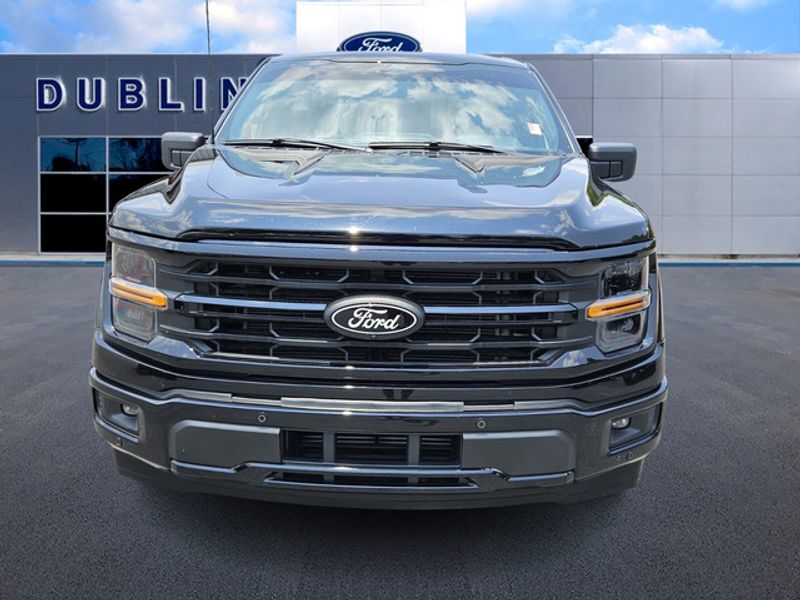 2024 Ford F-150 XLT photo 2