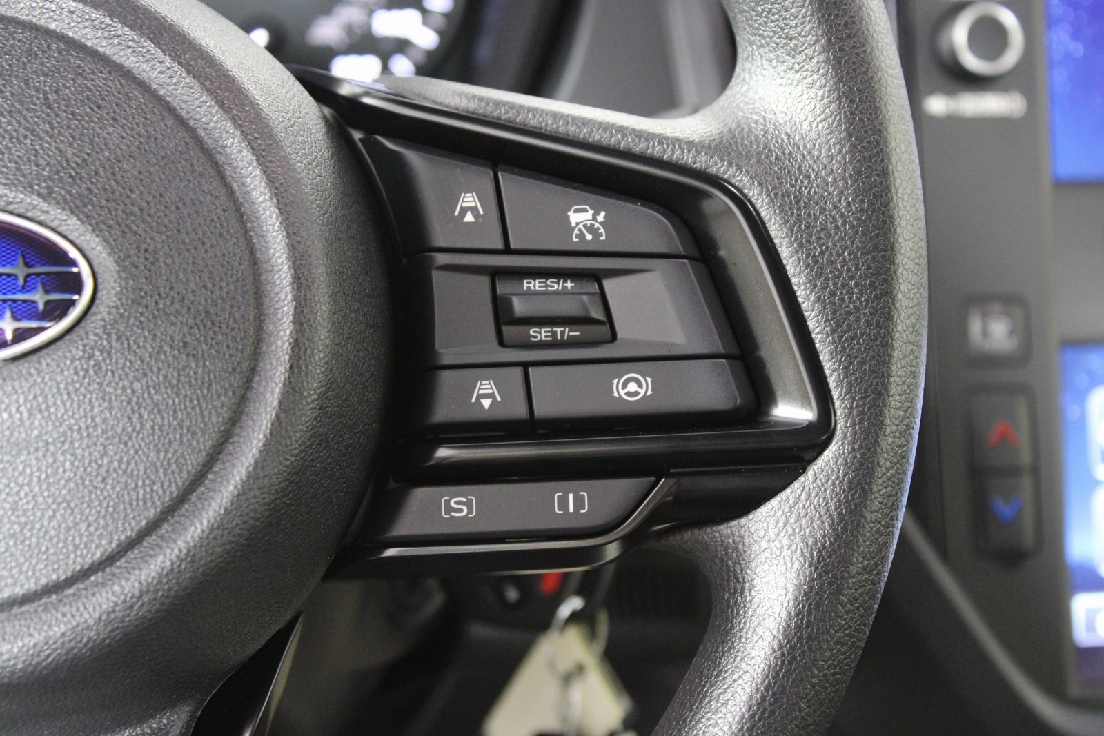 2025 Subaru Forester Base photo 20