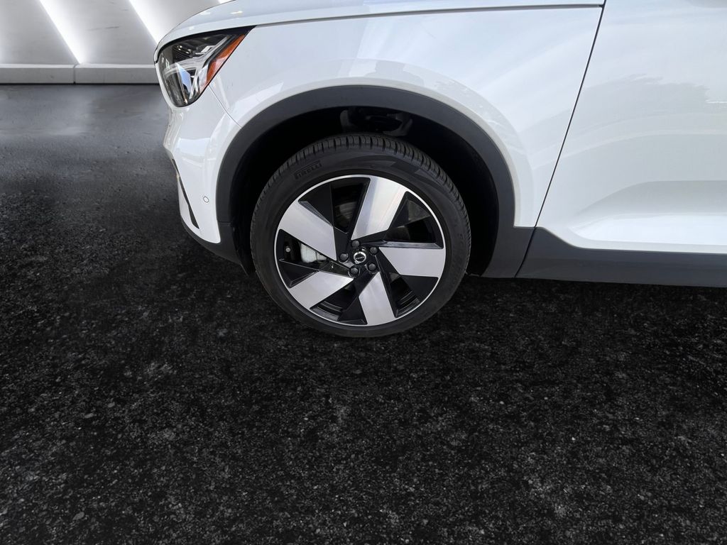2024 Volvo XC40 Recharge Ultimate photo 24