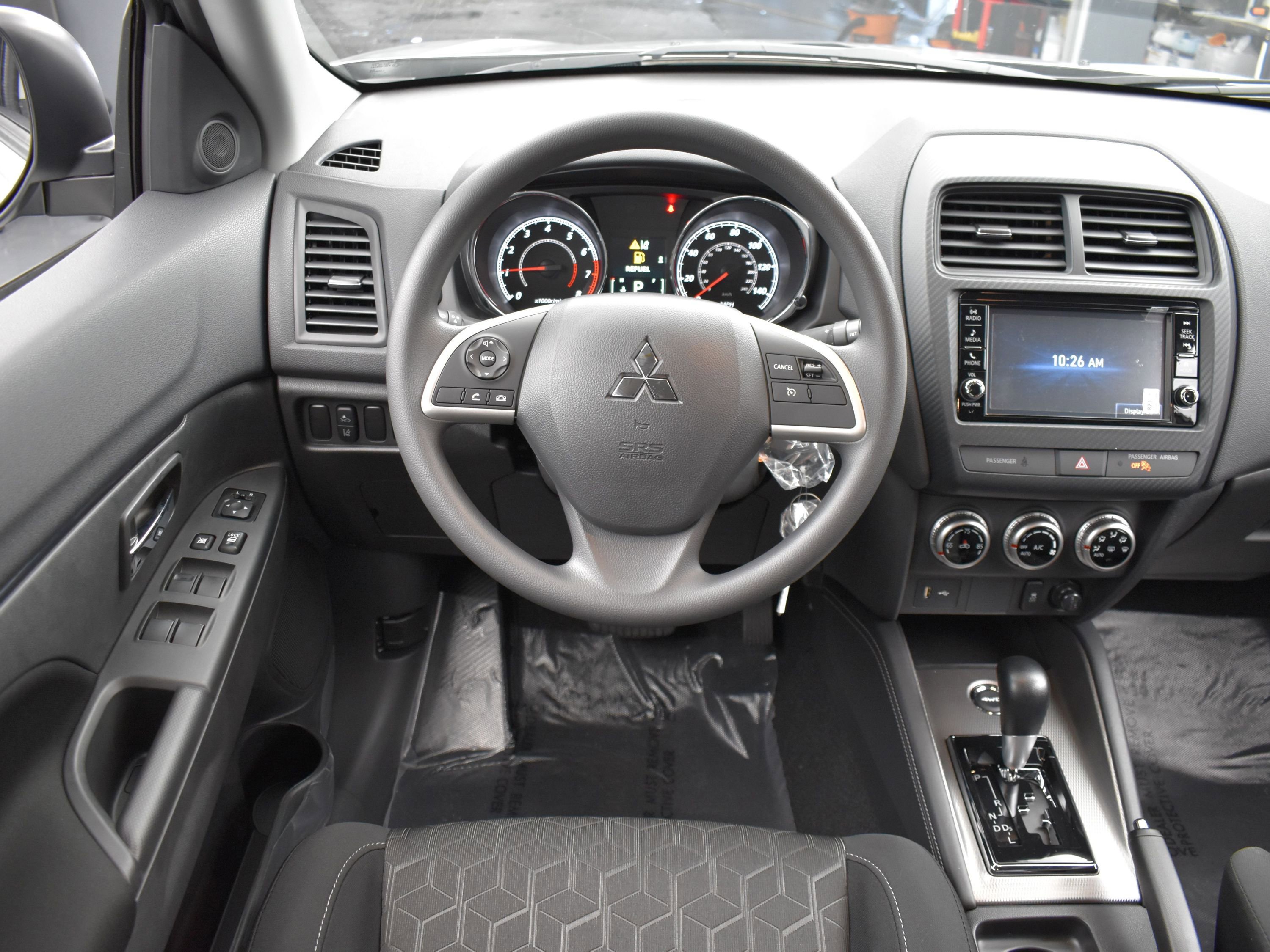 2025 Mitsubishi Outlander Sport SE photo 12