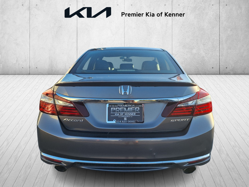 2016 Honda Accord Sport photo 4