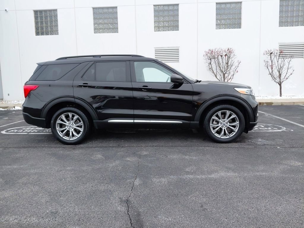 2020 Ford Explorer XLT photo 4