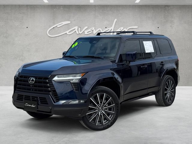 2025 Lexus GX Luxury's photo