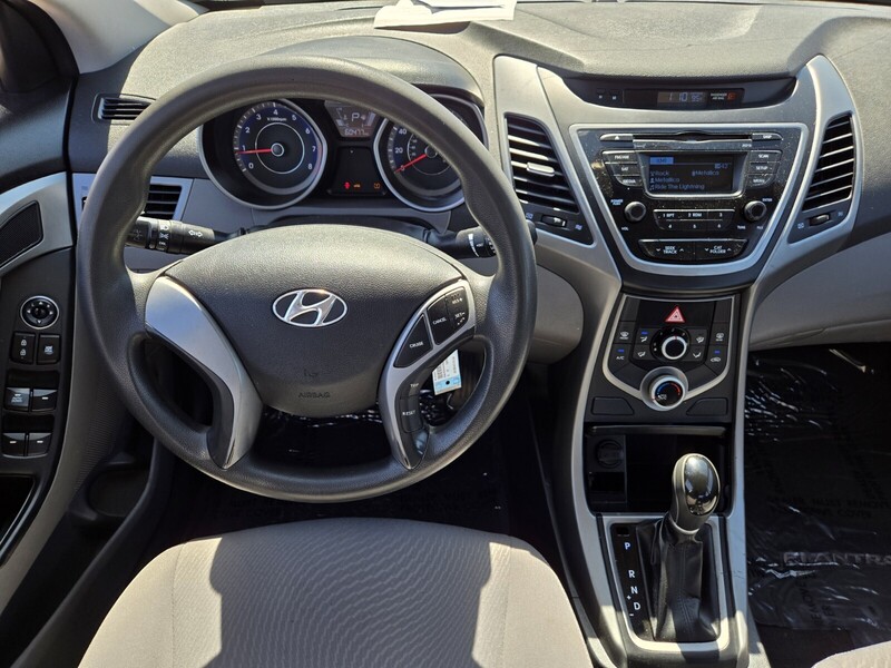 2016 Hyundai Elantra SE Value Edition Sport Limited photo 9