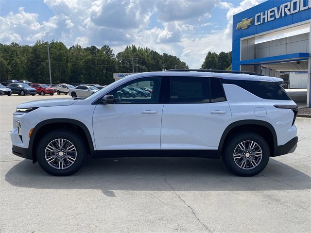 2026 Chevrolet Traverse photo 2