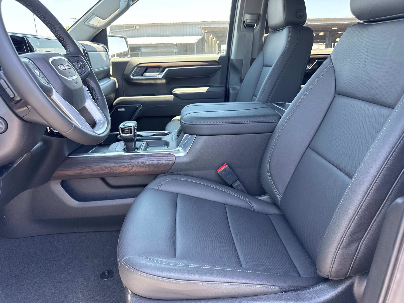 2025 Gmc Sierra 1500 SLT photo 22
