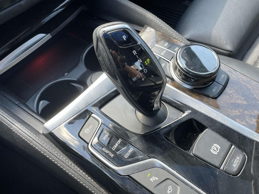 2018 Bmw M550i xDrive Sedan photo 28
